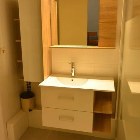 4 Pers Vue Mer Et Piscine Parking Ref Ig71d Апартаменты Агд